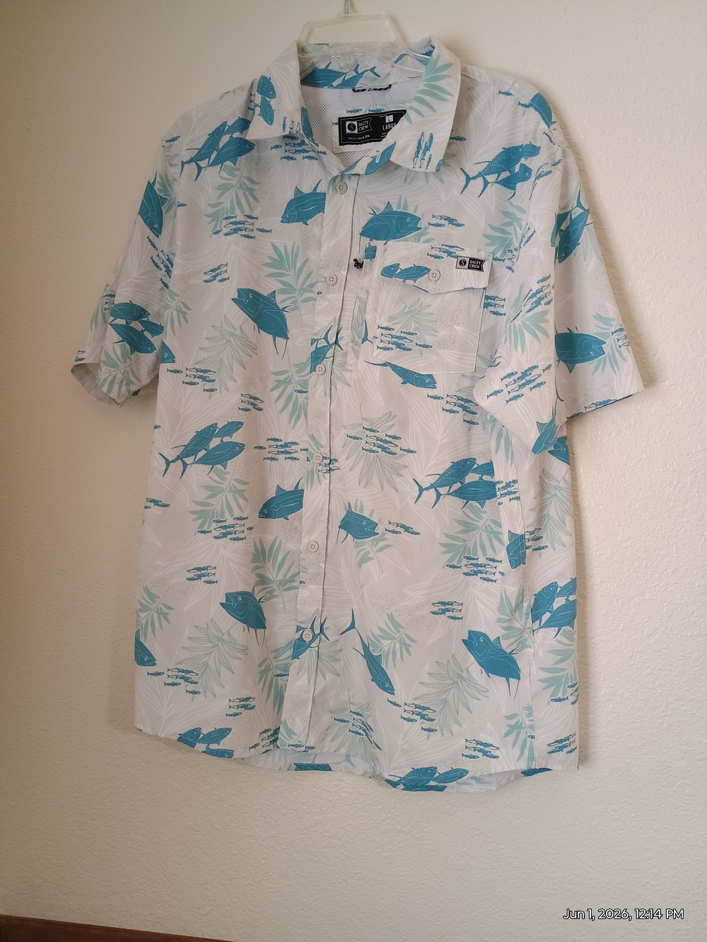 Salt Life Teal and White Short-Sleeve Button-Down Fish Print Shirt